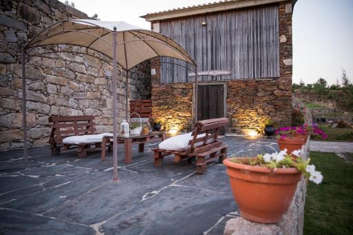 ESPIGUEIRO DA CASADA VILLA RURAL - FOZ DO DOURO by LW - Housity