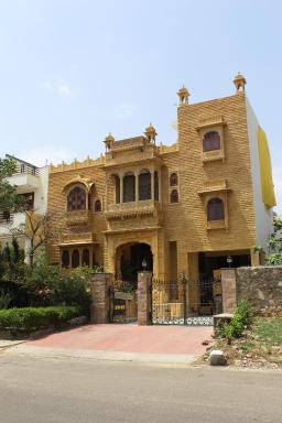 Jaisal Castle Homestay - Housity