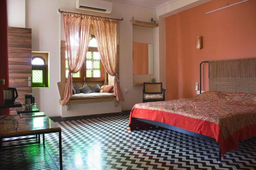 Jaisal Castle Homestay - Housity