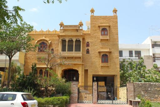 Jaisal Castle Homestay - Housity