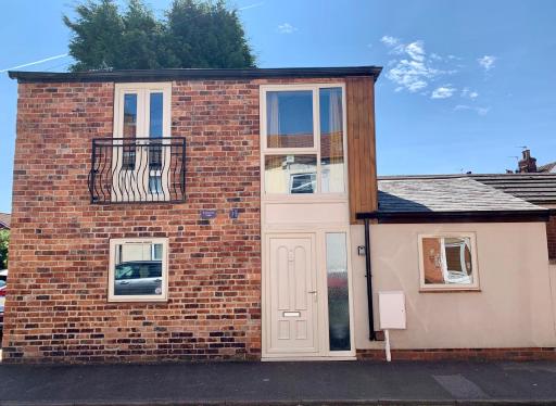 Detached one bedroom house near to castle and cathedral - Housity