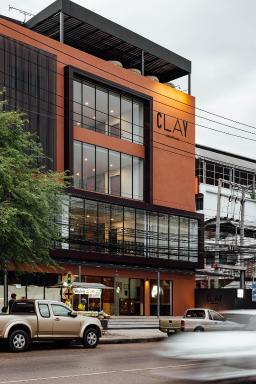 Clay Hotel Udonthani - Hizvo