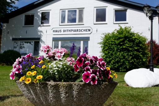 Hotel Garni Haus Dithmarschen - Housity
