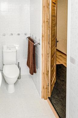 Everena Guest House - Housity