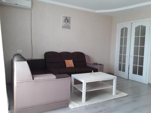 5 Minutes to the City Center - Housity