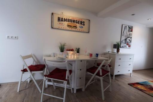 The New 80's - Housity
