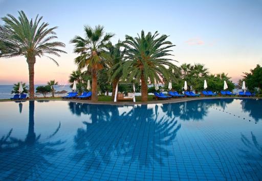 Azia Resort & Spa - Housity