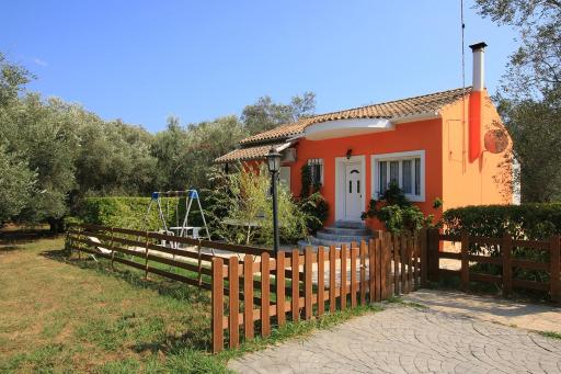 VILLA ERMIONI - Housity