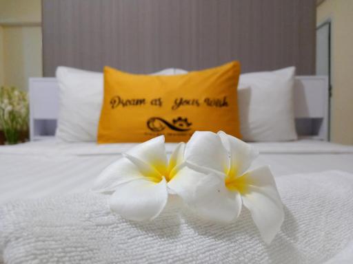 Candiland Apartment by Sinergi - Housity