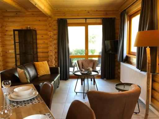 Boomstamhuis High Chaparral - Housity