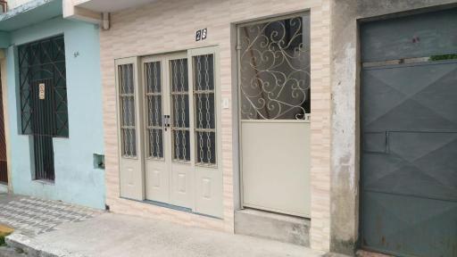 Casa para famílias, próximo a Basílica de Nossa Senhora Aparecida - Housity