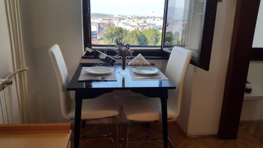 View-warm&quiet&center - Housity