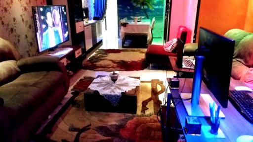 Private Room In Apartment with Sea & Hilton View - Housity