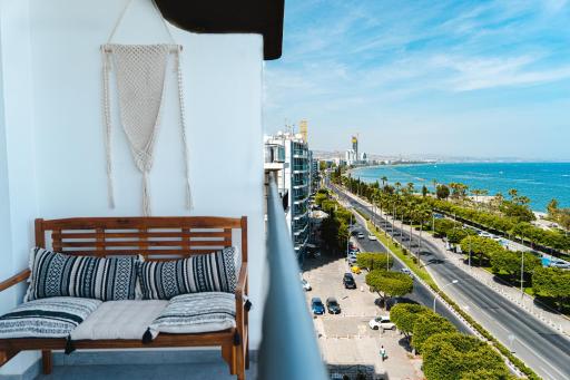 Just a Seaview Apt. * Top Location * City Center * - Housity
