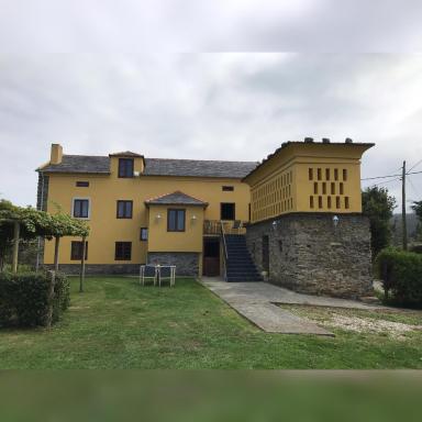 Apartamentos El Campo - Housity
