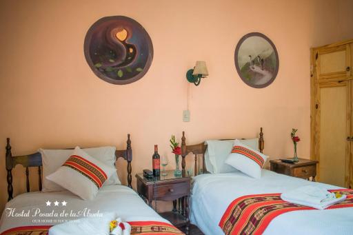 Hostal La Posada De La Abuela - Housity