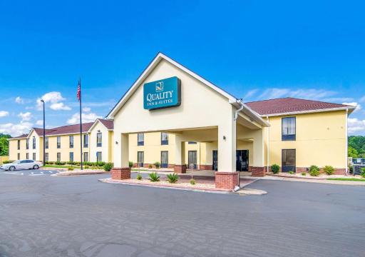 Quality Inn & Suites Canton, GA - Housity