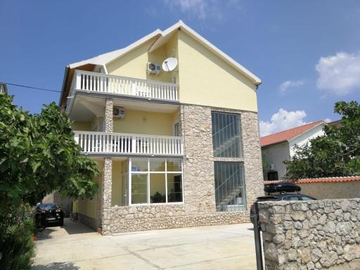 Guesthouse Sovlje (Tribunj) - Housity