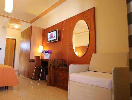 Laghi Room Only - Housity