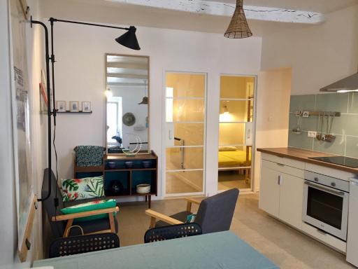 Flat in the historical city center - Housity