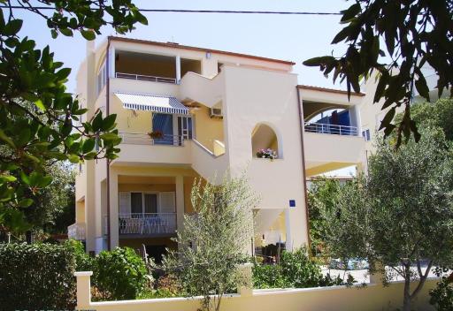 Apartments Villa Damir - Housity