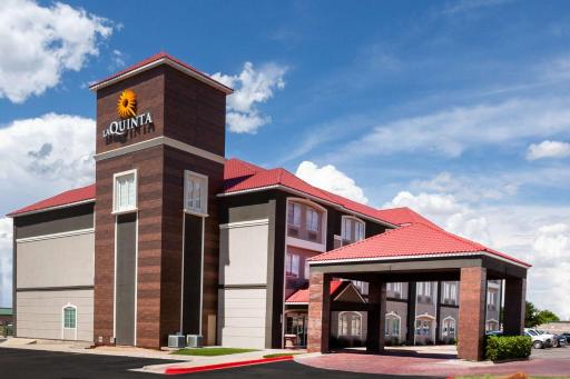 La Quinta by Wyndham Midland North - Housity
