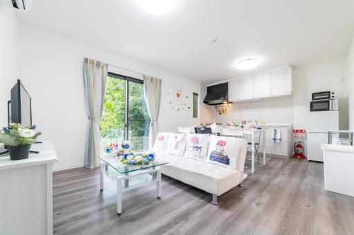 Butterfly Paradise Hakone-Yumoto - Housity