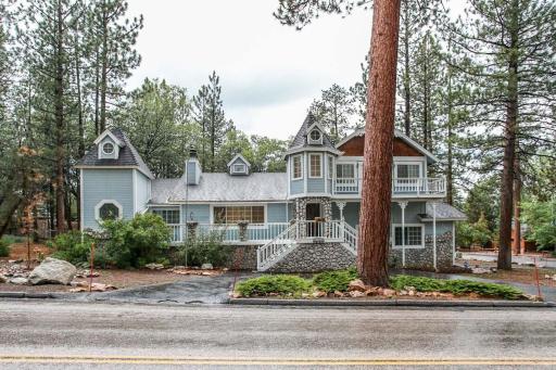 Bear Castle-1854 by Big Bear Vacations - Housity