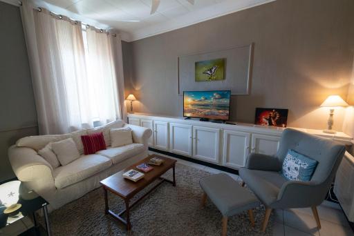 Appartement de 2 Chambres au 1er Etage - Housity