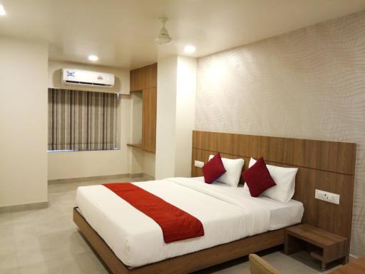 Hotel Imperial - Housity