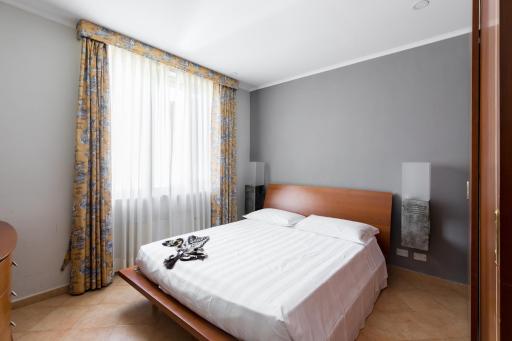 Crosti Apartments - Housity