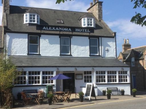 Alexandra Hotel - Housity
