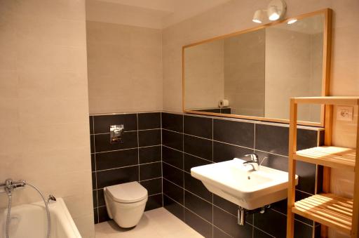 Brand new apartment. Parking spot included! - Housity