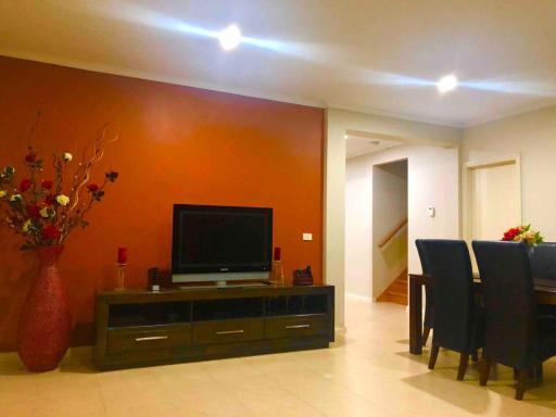 Golf View Charm - Housity