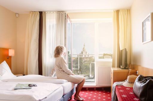 Hotel am Jungfernstieg - Housity