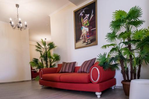 Spacious and cozy apartment in Bishkek center - Housity