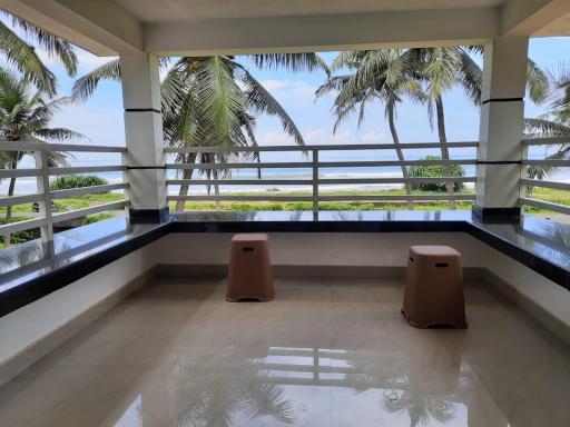 Corniche Beach Resort - Housity