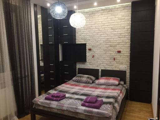 Затишні апартаменти в центрі міста - Housity