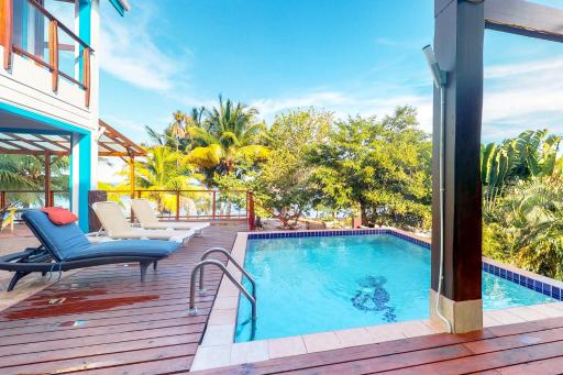 Edie Beach - Housity