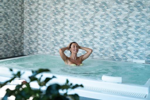 Hotel Le Phoebus Garden & Spa - Housity