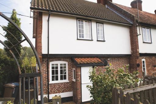 Cobbold Row Cottage, Stunning, Fully Equipped Property In Suffolk - Housity