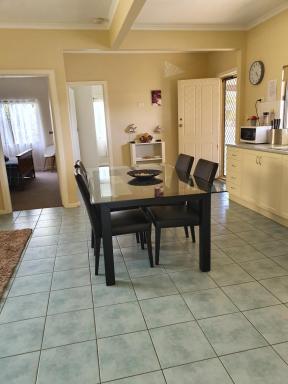 Super Central Location - Housity