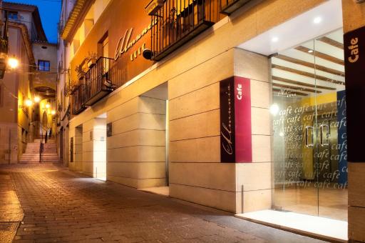 Hotel Almunia - Housity