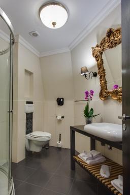 MOXA Bucharest Boutique Hotel - Housity