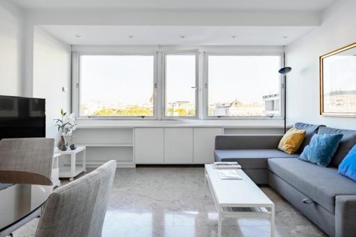 Urbantec Realty - Plaza de Colón - Housity