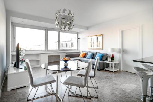 Urbantec Realty - Plaza de Colón - Housity