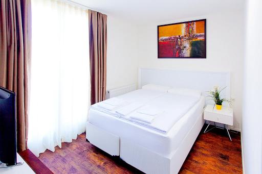 Suite Apartments by Livingdowntown - Housity