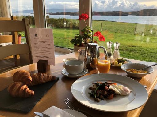 St Columba Hotel - Housity