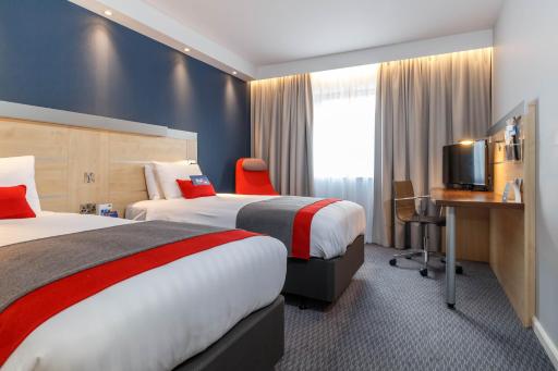 Holiday Inn Express Walsall M6, J10, an IHG Hotel - Housity