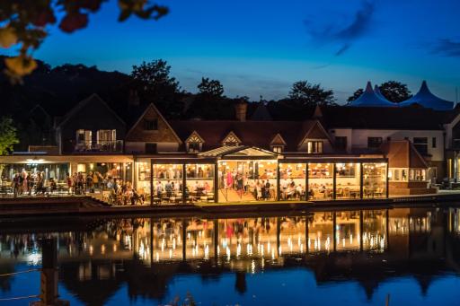 The Swan at Streatley - Housity